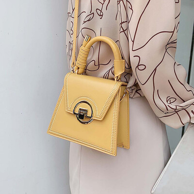 Womens bag 2019 new fashion handbag summer small fresh messenger bag wild French small foreign shoulder bag
Womens bag 2019 new fashion handbag summer small fresh messenger bag wild French small foreign shoulder bag