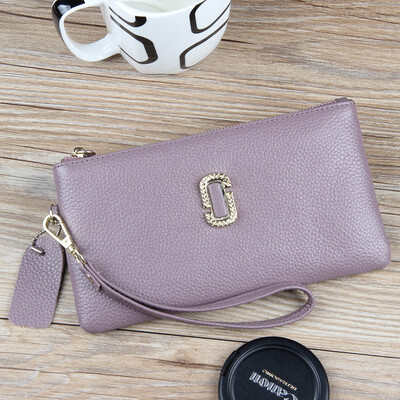 The first layer of cowhide 2019 new womens bag leather multi-card ladys clutch bag long paragraph banknote wallet wallet
The first layer of cowhide 2019 new womens bag leather multi-card ladys clutch bag long paragraph banknote wallet wallet