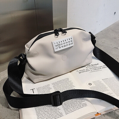 Chic small bag Summer simple Broadband Womens bag New 2019 Korean version of 100 Korean version single shoulder bag oblique satch
Chic small bag Summer simple Broadband Womens bag New 2019 Korean version of 100 Korean version single shoulder bag oblique satch