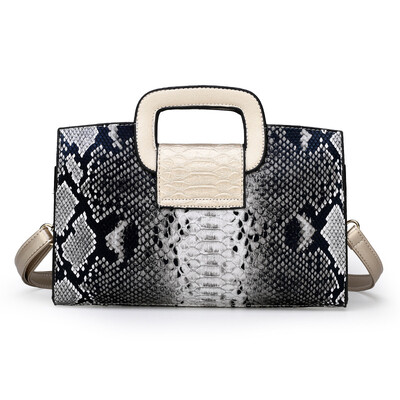 Small bag female 2019 new wave Korean version of the wild small square package Sen simple chain single shoulder Messenger bag
Small bag female 2019 new wave Korean version of the wild small square package Sen simple chain single shoulder Messenger bag