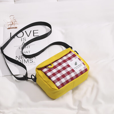 Chic literary girl slung small bag female 2019 plaid canvas bag Japanese foreign gas wild shoulder student bag
Chic literary girl slung small bag female 2019 plaid canvas bag Japanese foreign gas wild shoulder student bag