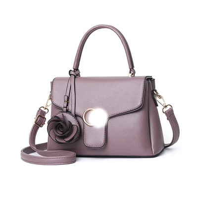 Ladies bag 2019 spring new handbag flower fashion handbag simple shoulder diagonal package
Ladies bag 2019 spring new handbag flower fashion handbag simple shoulder diagonal package