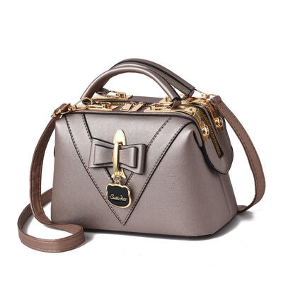 Small bag 2019 summer new wave female bag Korean version of the fresh fashion single shoulder Messenger steel clip small bag
Small bag 2019 summer new wave female bag Korean version of the fresh fashion single shoulder Messenger steel clip small bag