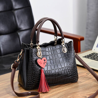 2019 new fashion cool trend handbag fashion womens bag crocodile pattern Europe&America big bag
2019 new fashion cool trend handbag fashion womens bag crocodile pattern Europe&America big bag