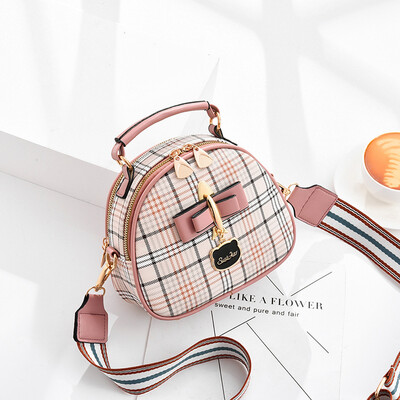Baggage ladies new style summer Qingxin oblique bag ladies Baitao ins fashionable foreign style one-shoulder bag
Baggage ladies new style summer Qingxin oblique bag ladies Baitao ins fashionable foreign style one-shoulder bag