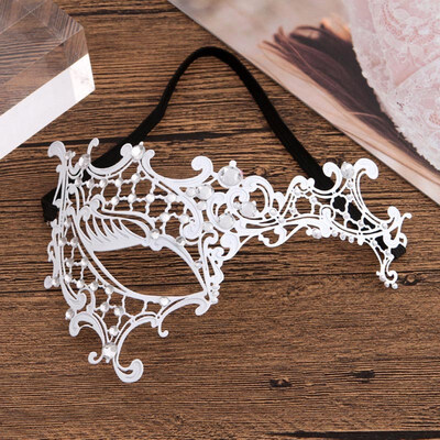 FUNNYBUNNY Masquerade Mask for Women Ultralight Metal Mask Shiny Metal Rhinestone Venetian Pretty Party Evening Prom Ball Mask
FUNNYBUNNY Masquerade Mask for Women Ultralight Metal Mask Shiny Metal Rhinestone Venetian Pretty Party Evening Prom Ball Mask