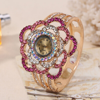 Xianlejiao sloggi fashion ladies bracelet watch small conch pendant famous family quartz watch a generation of hair
Xianlejiao sloggi fashion ladies bracelet watch small conch pendant famous family quartz watch a generation of hair