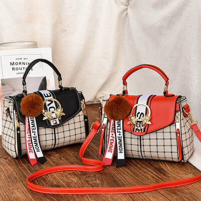 Autumn new fashion handbags trend line mesh ladies shoulder bag wild Messenger bag handbag
Autumn new fashion handbags trend line mesh ladies shoulder bag wild Messenger bag handbag