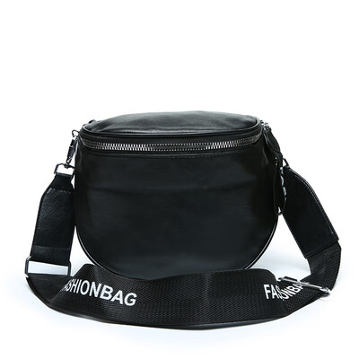 Messenger bag mens casual mens shoulder bag mens national tide small satchel Korean men
Messenger bag mens casual mens shoulder bag mens national tide small satchel Korean men