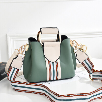 Womens Large-capacity Bag Summer Korean Version Fashion Baitao Broadband Slant Bag Womens One-shoulder Bag
Womens Large-capacity Bag Summer Korean Version Fashion Baitao Broadband Slant Bag Womens One-shoulder Bag