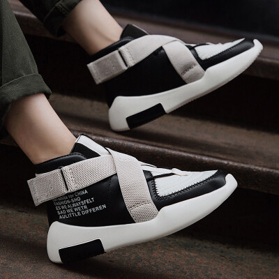 Autumn&winter new high-top shoes men roar Tianzun Air Force No 1 sports basketball shoes students lightweight wild mens tide shoes
Autumn&winter new high-top shoes men roar Tianzun Air Force No 1 sports basketball shoes students lightweight wild mens tide shoes