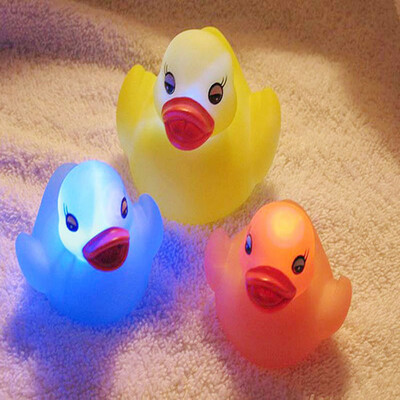 1PCS Baby Bath Toys Rubber Duck Children Float Water Swimming Play Mini Small Educational Toys
1PCS Baby Bath Toys Rubber Duck Children Float Water Swimming Play Mini Small Educational Toys