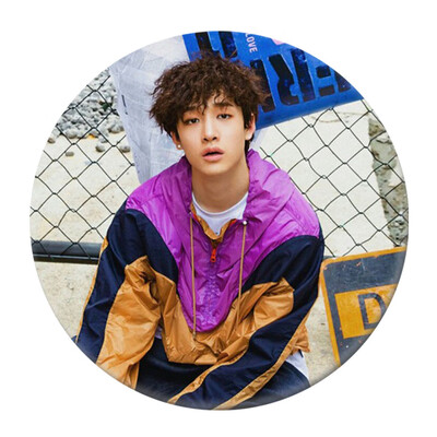 KPOP Stray Kids New Album Same paragraph Personalized Round Badge Super Cute Bag Pendant Boys Girls Accessories Hot Gift for Fan
KPOP Stray Kids New Album Same paragraph Personalized Round Badge Super Cute Bag Pendant Boys Girls Accessories Hot Gift for Fan