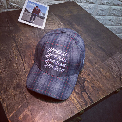Koreas Harajuku letter embroidered plaid baseball cap casual British wind hundred mens&womens cap scapuceic sun hat
Koreas Harajuku letter embroidered plaid baseball cap casual British wind hundred mens&womens cap scapuceic sun hat
