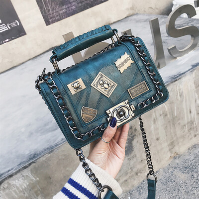 Bag female chic chain single shoulder bag 2019 new Chaohan version of small square bag retro hand carry oblique satchel bag
Bag female chic chain single shoulder bag 2019 new Chaohan version of small square bag retro hand carry oblique satchel bag