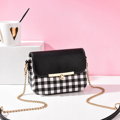 Summer Colour-Coloured Chain Bag Ladys New Korean Chao Baitie Single Shoulder Slant Bag Fashion Square Bag
Summer Colour-Coloured Chain Bag Ladys New Korean Chao Baitie Single Shoulder Slant Bag Fashion Square Bag