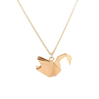 Crane Hollowed Out Origami Pendants Clavicle Delicate Cute Necklace Women harajuku Simple Jewelry Gift collares Fashion
Crane Hollowed Out Origami Pendants Clavicle Delicate Cute Necklace Women harajuku Simple Jewelry Gift collares Fashion