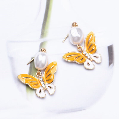 EK692 New Fashion Butterfly Drop Earrings For Women Drip Oil Brincos Pearl Earring Elegant DIY Wedding Jewelry Accessories
EK692 New Fashion Butterfly Drop Earrings For Women Drip Oil Brincos Pearl Earring Elegant DIY Wedding Jewelry Accessories