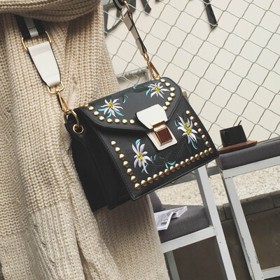 Fashion Women Famous Brands Designers Shoulder Bags Women Leather Messenger Bag Flower Handbag Ladies Small Crossbody Bags
Fashion Women Famous Brands Designers Shoulder Bags Women Leather Messenger Bag Flower Handbag Ladies Small Crossbody Bags