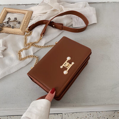 Summer high-end bag female 2019 new wave Korean fashion casual wild chain single shoulder slung small square bag
Summer high-end bag female 2019 new wave Korean fashion casual wild chain single shoulder slung small square bag