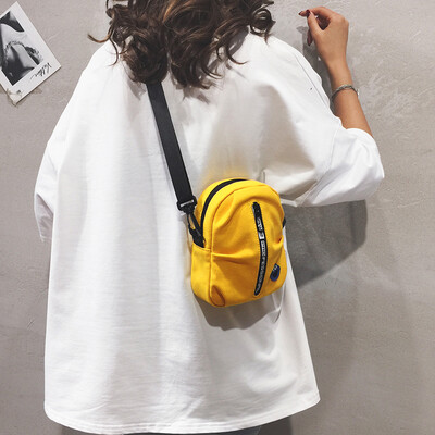 Mini bag female 2019 new Korean fashion wild canvas small square bag simple casual shoulder Messenger bag
Mini bag female 2019 new Korean fashion wild canvas small square bag simple casual shoulder Messenger bag