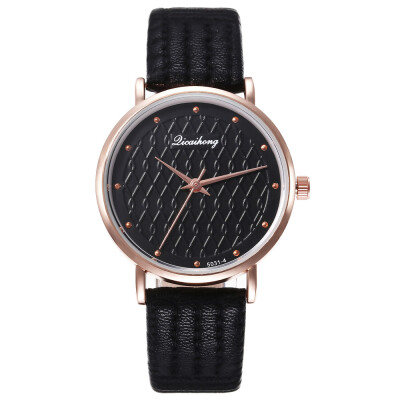 New ladies creative mesh dial rivet scale quartz watch casual student watch female models
New ladies creative mesh dial rivet scale quartz watch casual student watch female models