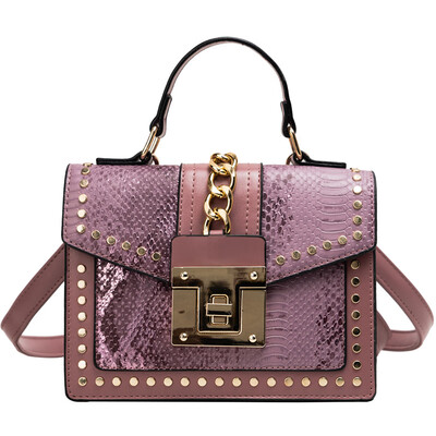 Crossbody bag female bag 2019 new fashion chain chic port wind simple Korean version of the jelly shoulder small square bag
Crossbody bag female bag 2019 new fashion chain chic port wind simple Korean version of the jelly shoulder small square bag
