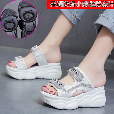 Slippers woman 2019 new Korean version of Baihuan muffin thick bottom summer network celebrity water drill cubs increase sandals a
Slippers woman 2019 new Korean version of Baihuan muffin thick bottom summer network celebrity water drill cubs increase sandals a