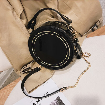 Ins super fire bag female 2019 new portable fashion rivet casual wild chain shoulder slung small round bag
Ins super fire bag female 2019 new portable fashion rivet casual wild chain shoulder slung small round bag