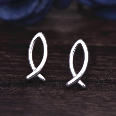 2017 New Fashion Women Earrings Brushed Geometric Star Stud Earrings for Women Party Gifts e014
2017 New Fashion Women Earrings Brushed Geometric Star Stud Earrings for Women Party Gifts e014