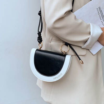 Mini bag female bag 2019 new Korean version of the personality semi-circle saddle bag shoulder Messenger bag ins super fire package
Mini bag female bag 2019 new Korean version of the personality semi-circle saddle bag shoulder Messenger bag ins super fire package