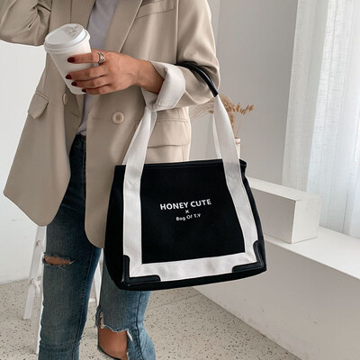 New casual bag handbags new 2019 Korean version of the fashion hit color large capacity wild shoulder slung tote bag
New casual bag handbags new 2019 Korean version of the fashion hit color large capacity wild shoulder slung tote bag
