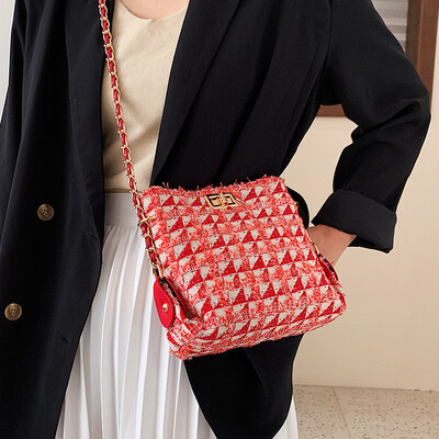 Ins super fire bag female 2019 new Korean fashion wild wild gas wild chain shoulder slung small square bag
Ins super fire bag female 2019 new Korean fashion wild wild gas wild chain shoulder slung small square bag