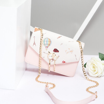 In summer ins single-shouldered girl slanted a bag on the chain of students&the fashion is fresh&fresh
In summer ins single-shouldered girl slanted a bag on the chain of students&the fashion is fresh&fresh