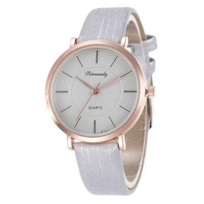 Summer hot ultra-thin simple fashion leather ladies watch student popular belt watch
Summer hot ultra-thin simple fashion leather ladies watch student popular belt watch