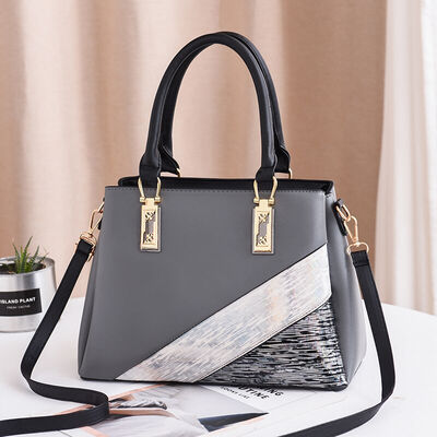 Female bag 2019 summer new bag PU leather European&American fashion handbags Messenger shoulder bag 
Female bag 2019 summer new bag PU leather European&American fashion handbags Messenger shoulder bag