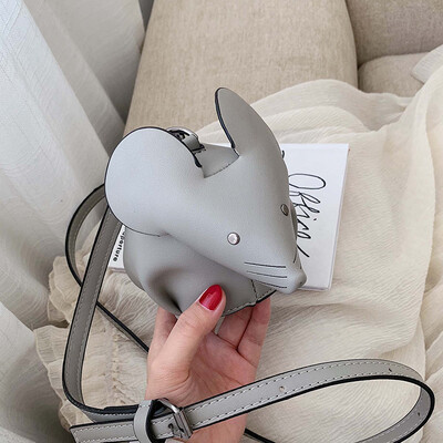 Female bag 2019 new fashion cartoon mouse messenger bag summer small fresh shoulder bag wild Sen small bag
Female bag 2019 new fashion cartoon mouse messenger bag summer small fresh shoulder bag wild Sen small bag