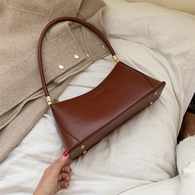 Advanced sense of foreign style womens bag texture crocodile pattern French stick small bag new 2019 simple retro portable should
Advanced sense of foreign style womens bag texture crocodile pattern French stick small bag new 2019 simple retro portable should