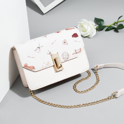 Senior sense of foreign style young lady fashion leisure one-shoulder slanting bag Korean version chain small square bag
Senior sense of foreign style young lady fashion leisure one-shoulder slanting bag Korean version chain small square bag