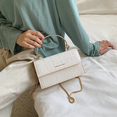 Summer small fresh bag female 2019 new wave Korean version of the collision color portable wild chain shoulder slung small square bag
Summer small fresh bag female 2019 new wave Korean version of the collision color portable wild chain shoulder slung small square bag