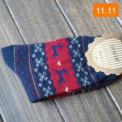 5 pair Winter Women Socks Warm Wool Christmas Mid-calf Socks Woolen Snowflake Deer Comfortable Gift
5 pair Winter Women Socks Warm Wool Christmas Mid-calf Socks Woolen Snowflake Deer Comfortable Gift
