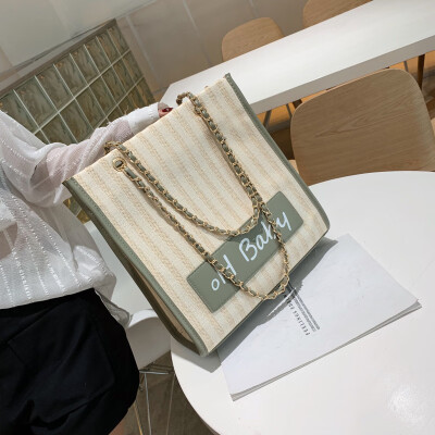 Womens bag Korean version of the tide fashion chain generous bag texture foreign fashion handbags shoulder Messenger ba
Womens bag Korean version of the tide fashion chain generous bag texture foreign fashion handbags shoulder Messenger ba