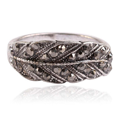 Fashion Women Accessories New Fashion Retro Antique Silver Color Leaf Black crystal Ring For Women
Fashion Women Accessories New Fashion Retro Antique Silver Color Leaf Black crystal Ring For Women