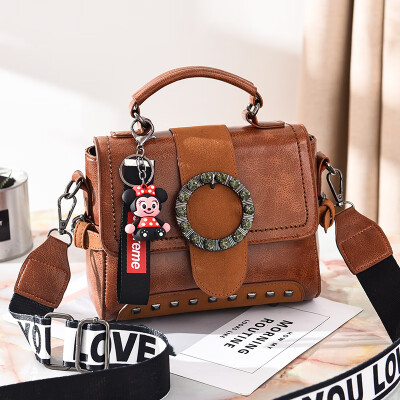 Autumn new small bag female new wave Korean version of the girl bag fashion shoulder Messenger bag wild handbag
Autumn new small bag female new wave Korean version of the girl bag fashion shoulder Messenger bag wild handbag