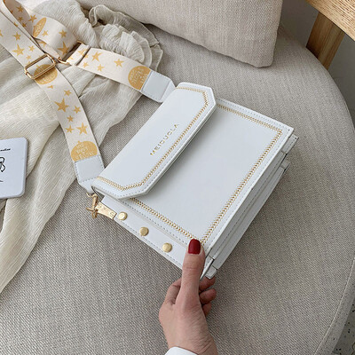 New small bag handbags new 2019 Korean version of the tide simple texture shoulder bag fashion wild diagonal small square bag
New small bag handbags new 2019 Korean version of the tide simple texture shoulder bag fashion wild diagonal small square bag