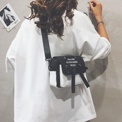 2019 popular bag female new personality wild canvas shoulder Messenger bag net red girl bow small square bag
2019 popular bag female new personality wild canvas shoulder Messenger bag net red girl bow small square bag
