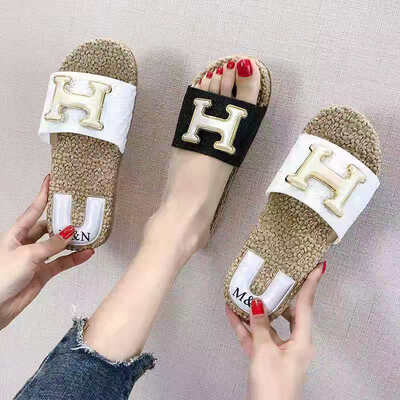 Slippers women wear net red ins word drag students out sandals&slippers thick bottom beach sho
Slippers women wear net red ins word drag students out sandals&slippers thick bottom beach sho