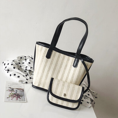 2019 new wave Korean version of the high-end sense of the ocean handbag female wild striped knit mother bucket shoulder bag
2019 new wave Korean version of the high-end sense of the ocean handbag female wild striped knit mother bucket shoulder bag