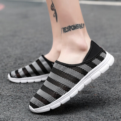 Summer air permeable hollow shoes anti-skid couple sandals mesh half slippers hollow Korean version of mens shoes
Summer air permeable hollow shoes anti-skid couple sandals mesh half slippers hollow Korean version of mens shoes