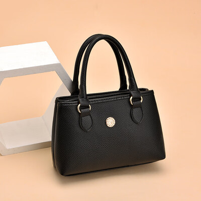 2019 Europe&the United States new womens bag spring wild simple ladies bag handbag small bag shoulder bag
2019 Europe&the United States new womens bag spring wild simple ladies bag handbag small bag shoulder bag
